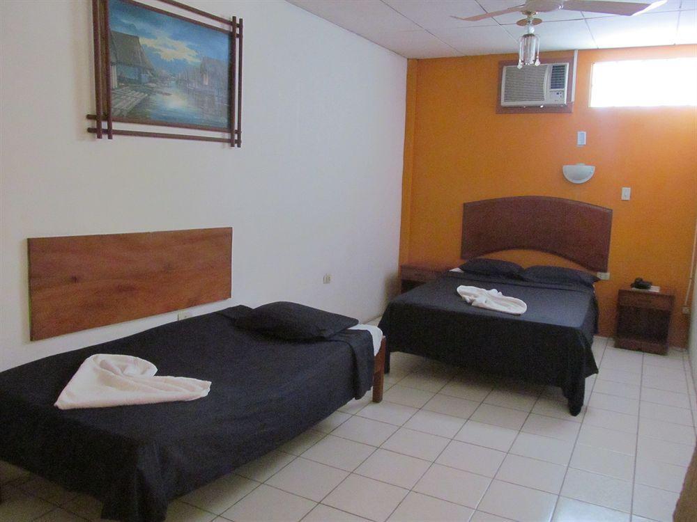 Hotel La Casona Iquitos Extérieur photo