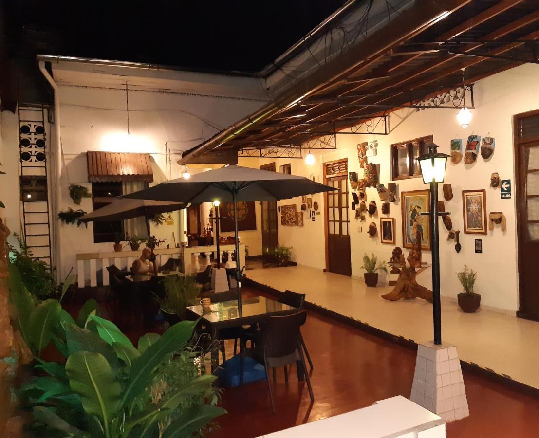 Hotel La Casona Iquitos Extérieur photo